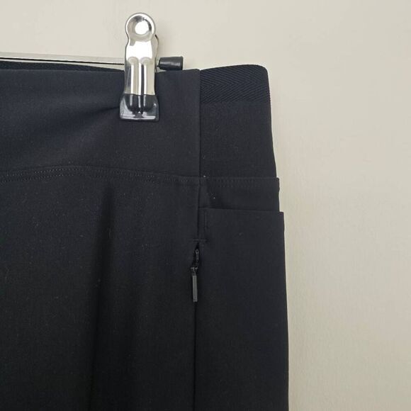 Athleta Pintuck Pant Women's Size 16 Tall Black Elastic Waist Ankle Zip Athleisu - Picture 3 of 6